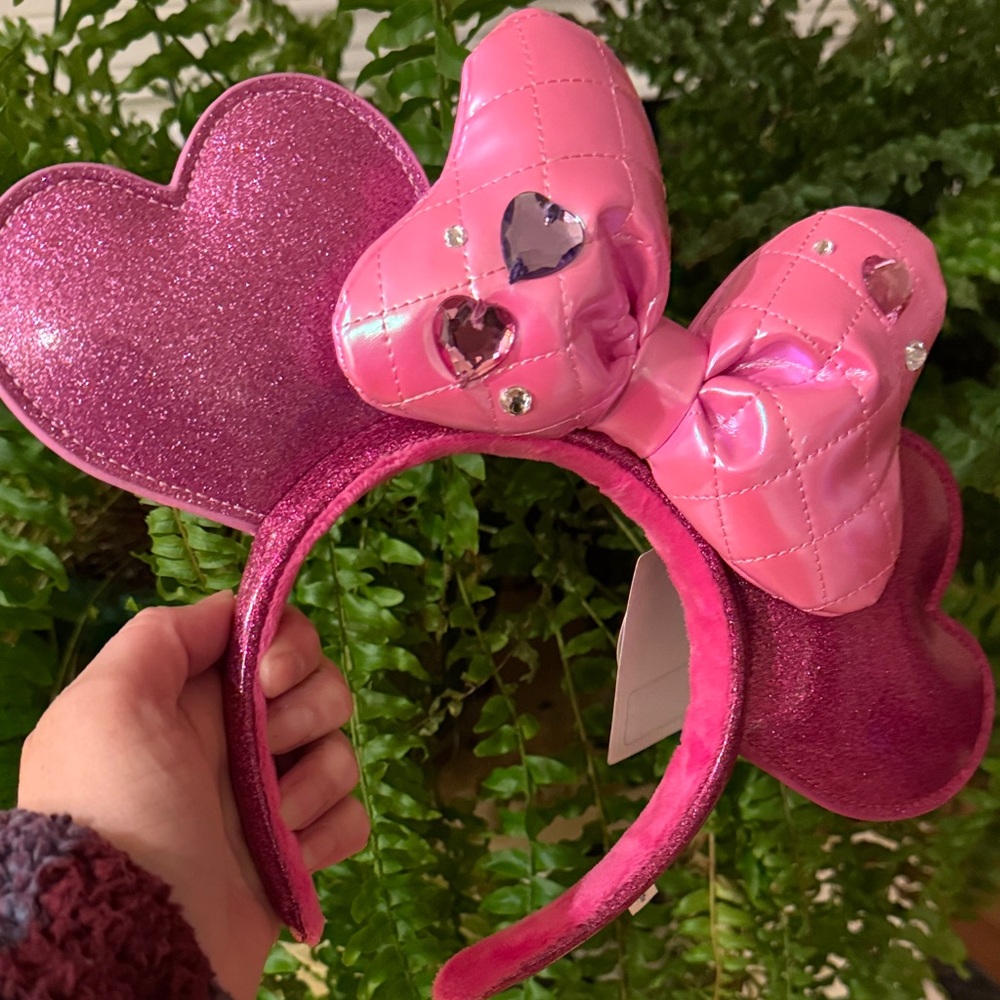Limited Edition Disney Heart with Glitzy Ears Headband